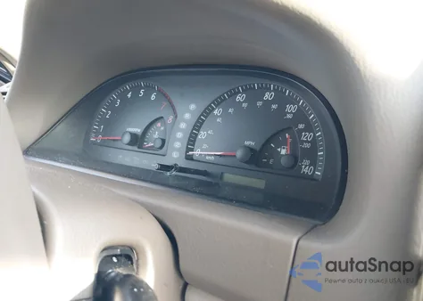 2002 Toyota Camry Xle V6 из США, поврежденный, VIN 4T1BF30K22U503708